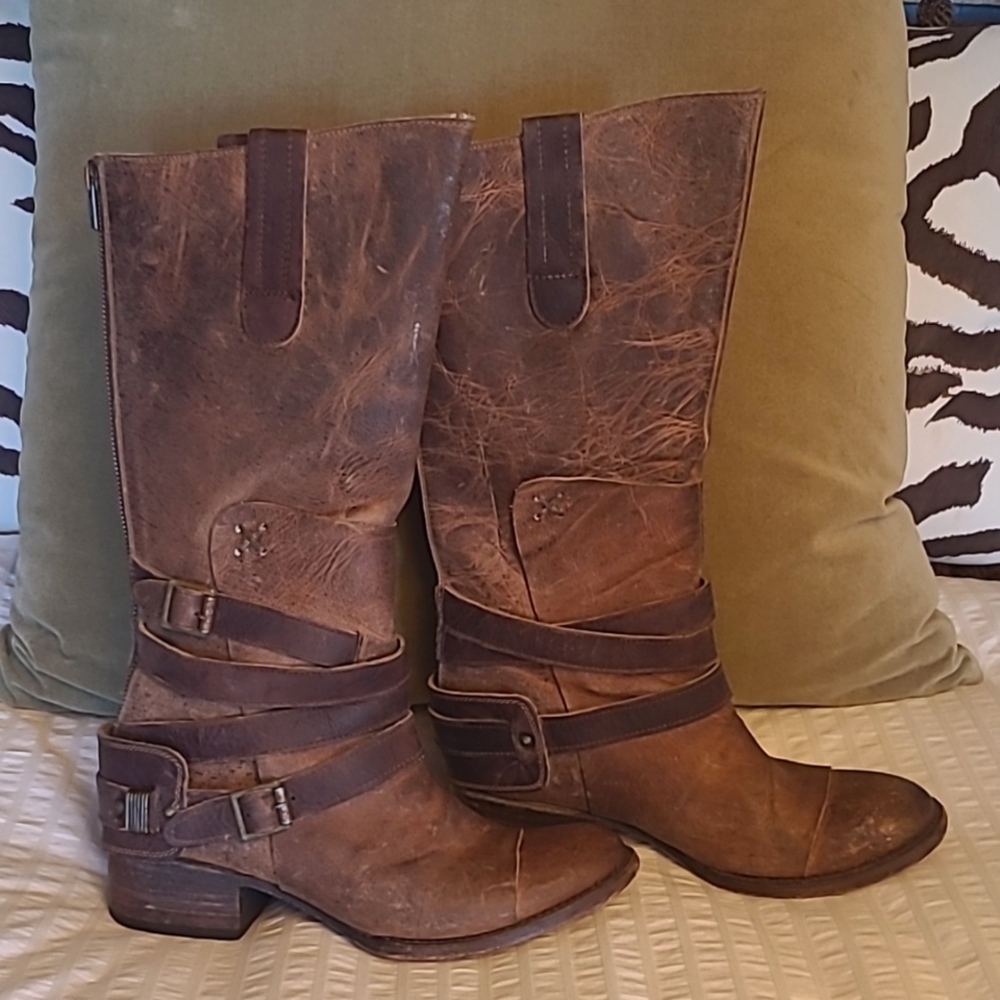 Gorgeous Pair if Freebird Dakota Boots
